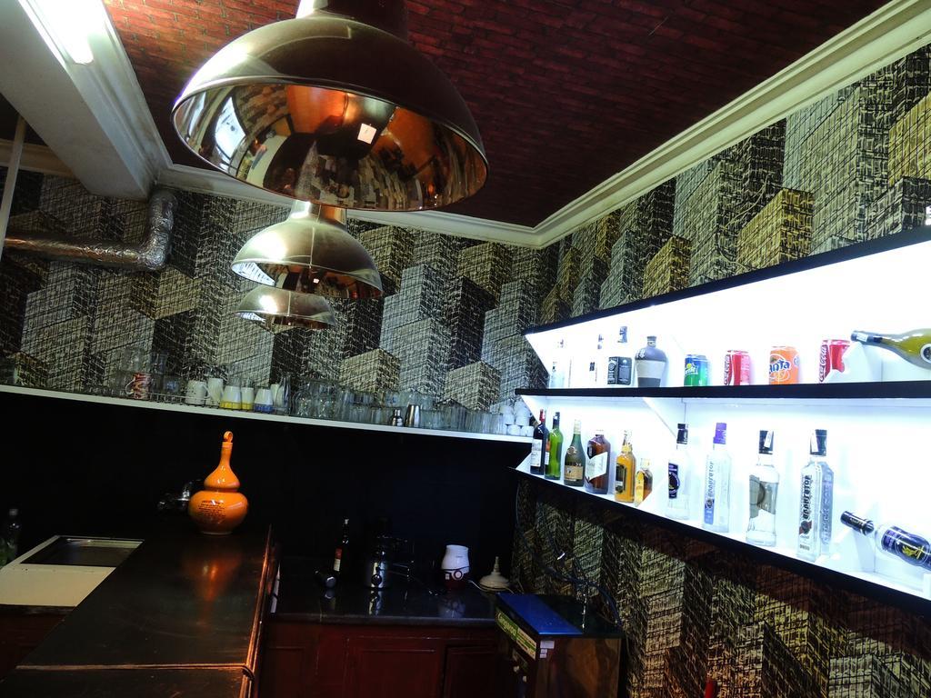 Halong Happy Hostel (Adults Only) Hạ Long Extérieur photo