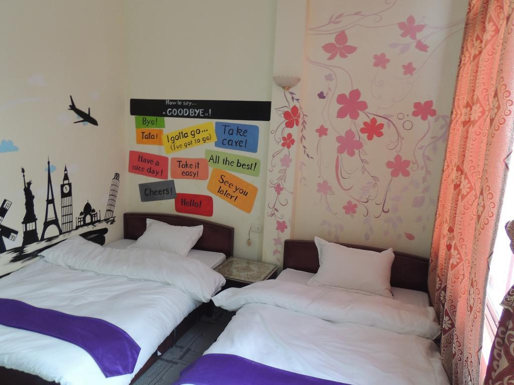 Halong Happy Hostel (Adults Only) Hạ Long Extérieur photo