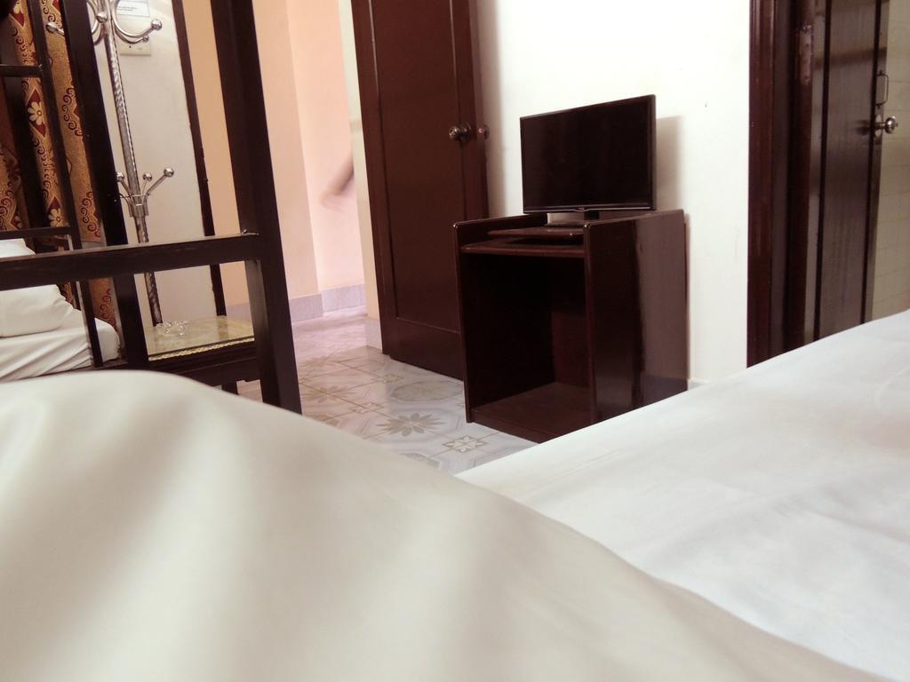 Halong Happy Hostel (Adults Only) Hạ Long Extérieur photo